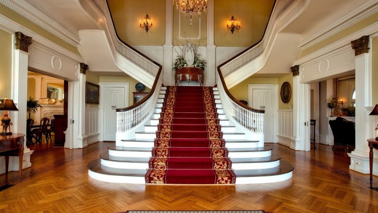 How to Replace Carpets on Your Staircase
