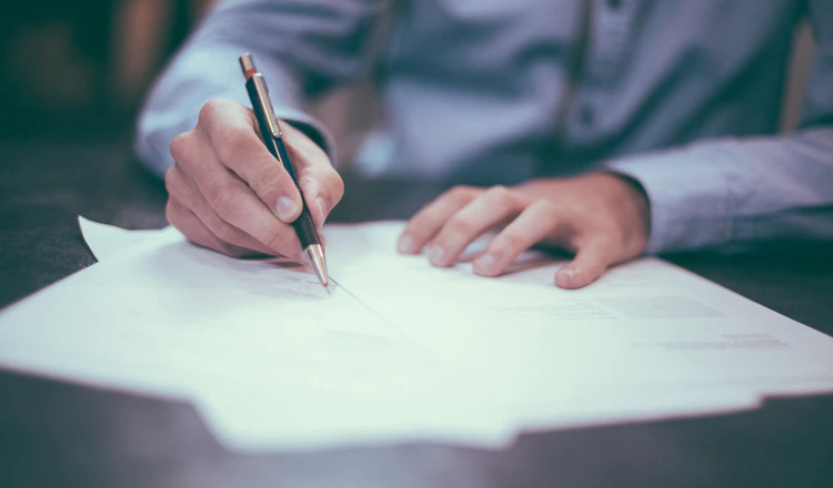 4 Critical Things to Note Before Writing a Resume