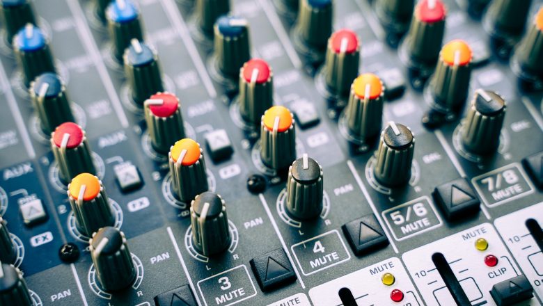 How To Choose The Best Professional USB Sound Mixer