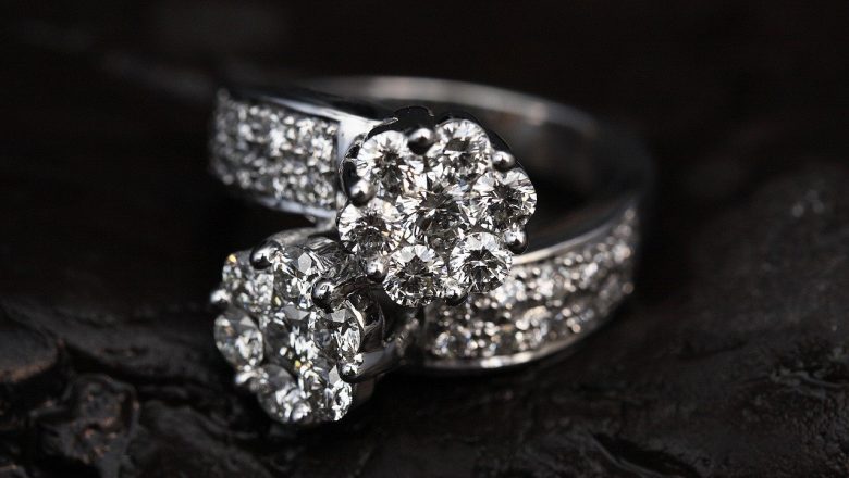 3 Carat Diamond Rings: A Price Guide And Where To Buy Them