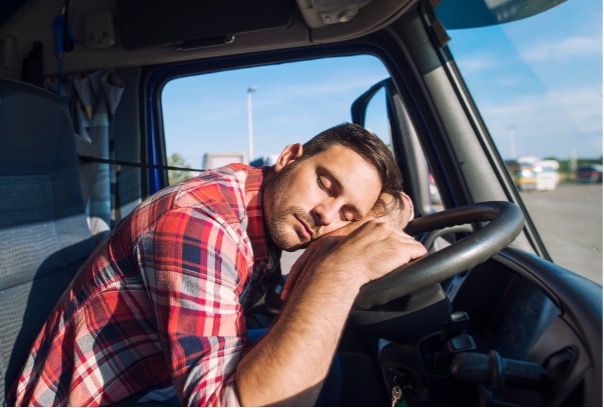 3 Reasons Why Drowsy Driving is Enemy No. 1 to Truck Drivers