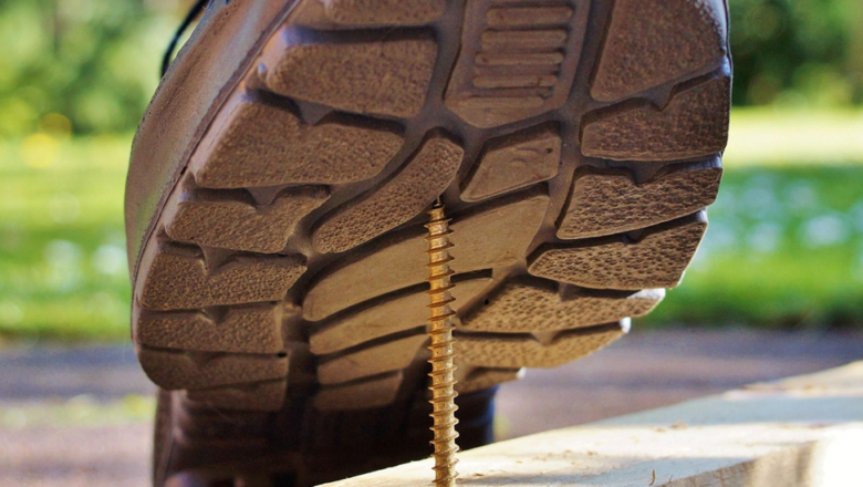 The Role of a Workers’ Comp Lawyer in Your Case