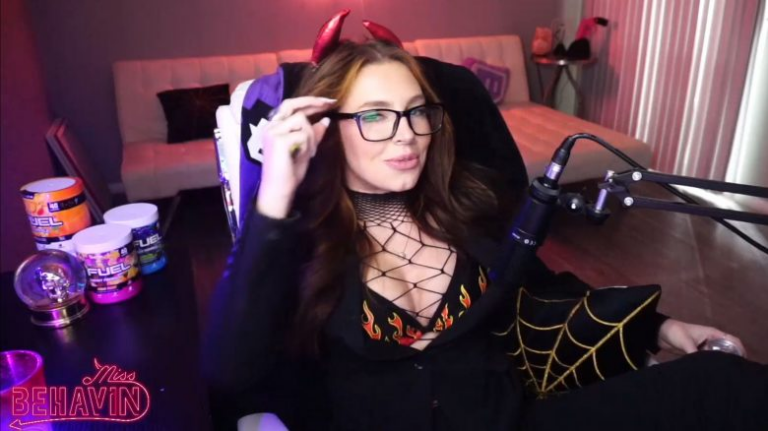 10 Popular Twitch Streamers with OnlyFans to Follow - Veloce