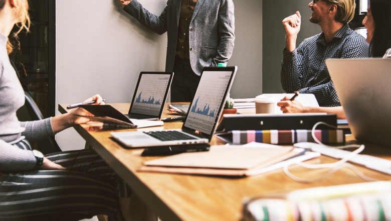 Proactive Risk Management with Business Law Expertise