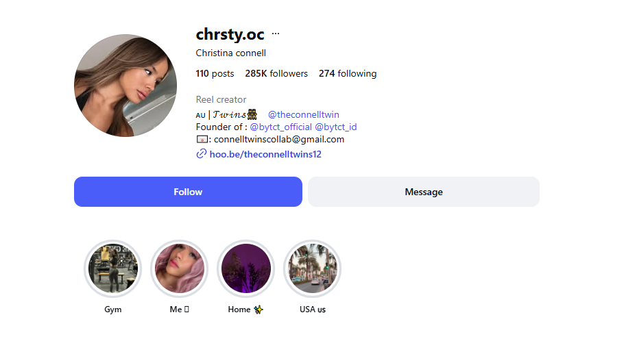 Cristina & Lory (The Twins)