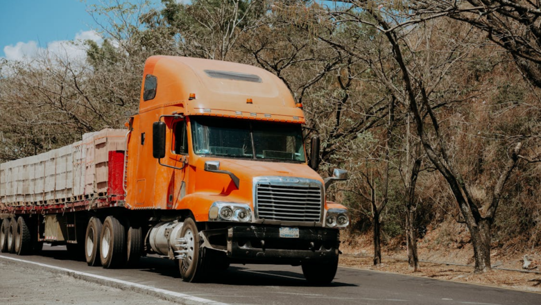 The Critical Steps to Take in the First 48 Hours After a Truck Accident