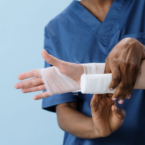 What Every Employee Should Know Before Signing an Injury Settlement